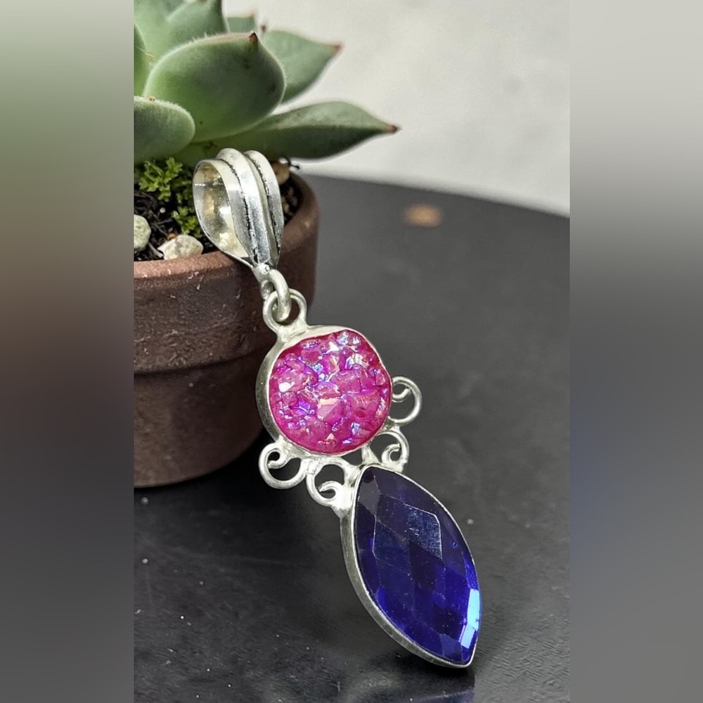 Titanium Druzy & Rainbow Fire Topaz Gemstone Ethnic Pendant Jewelry 2.2"